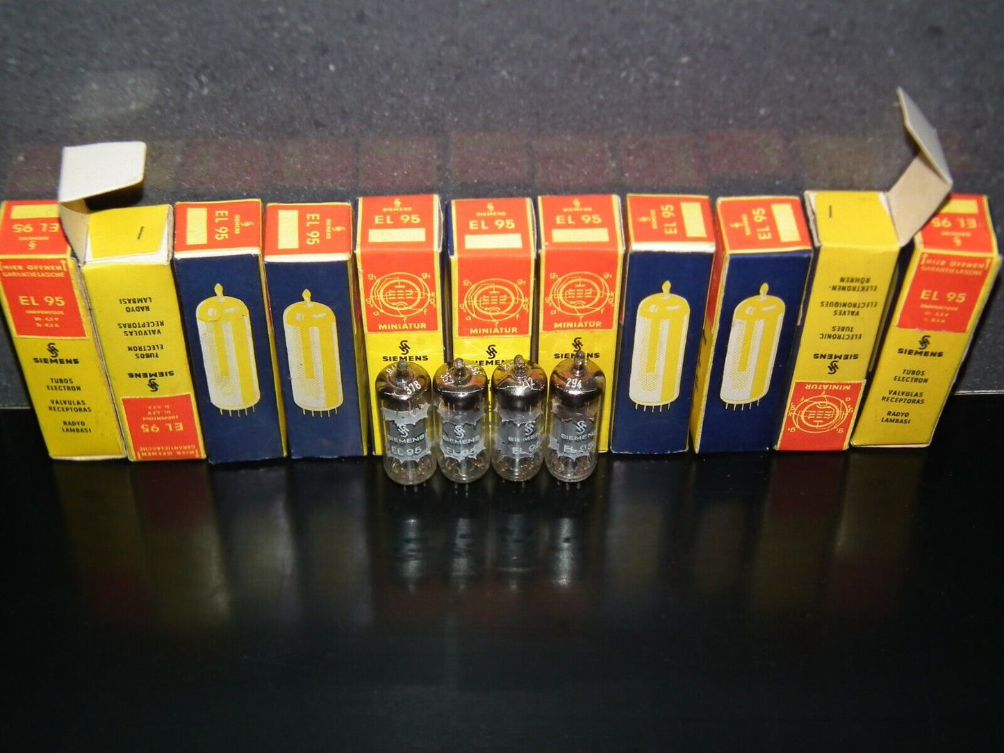 EL95 6DL5 Siemens & Halske Munich platinum matched quad (4 tubes) NOS NIB
