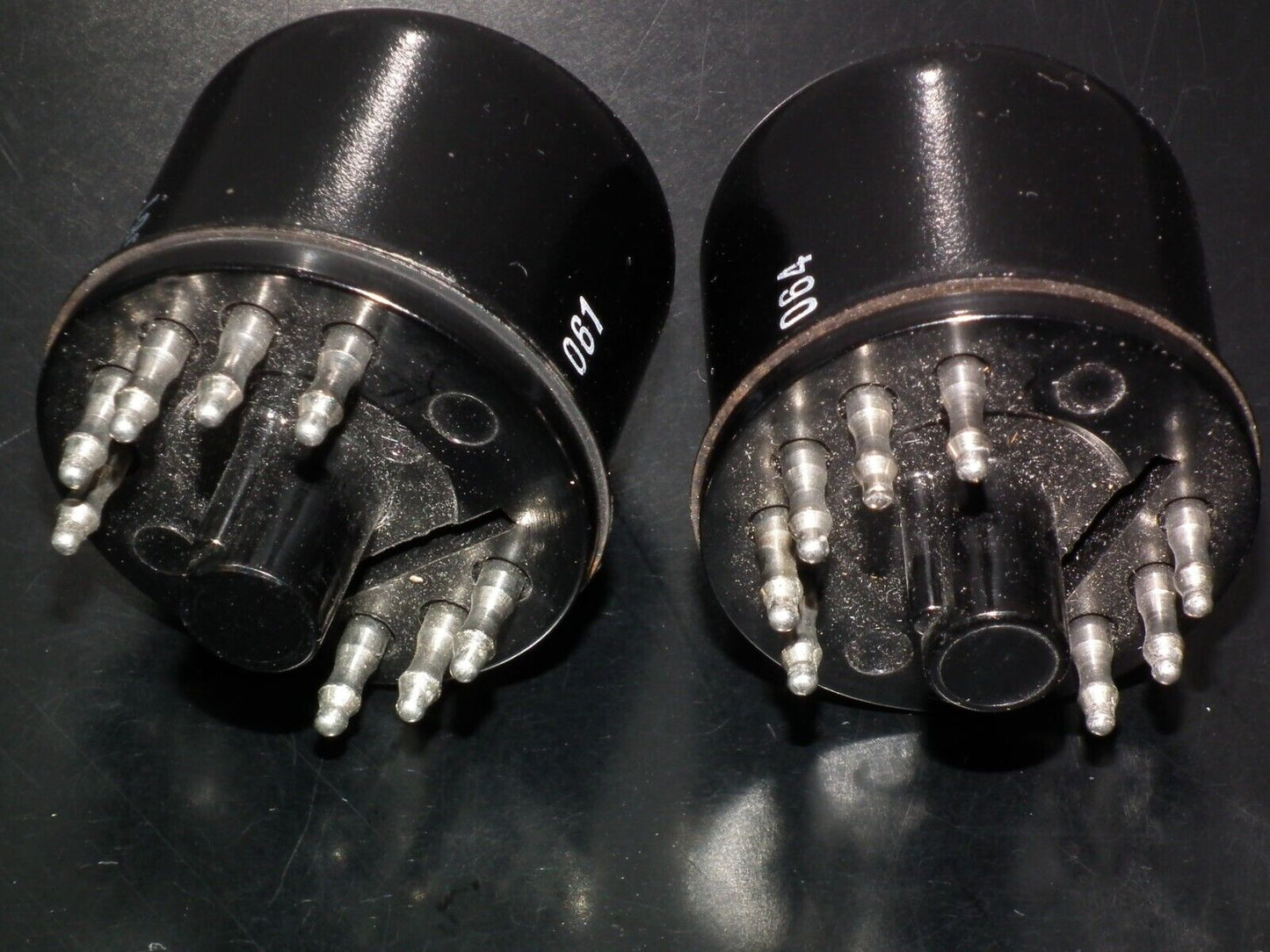 EF12 Valvo NOS tested