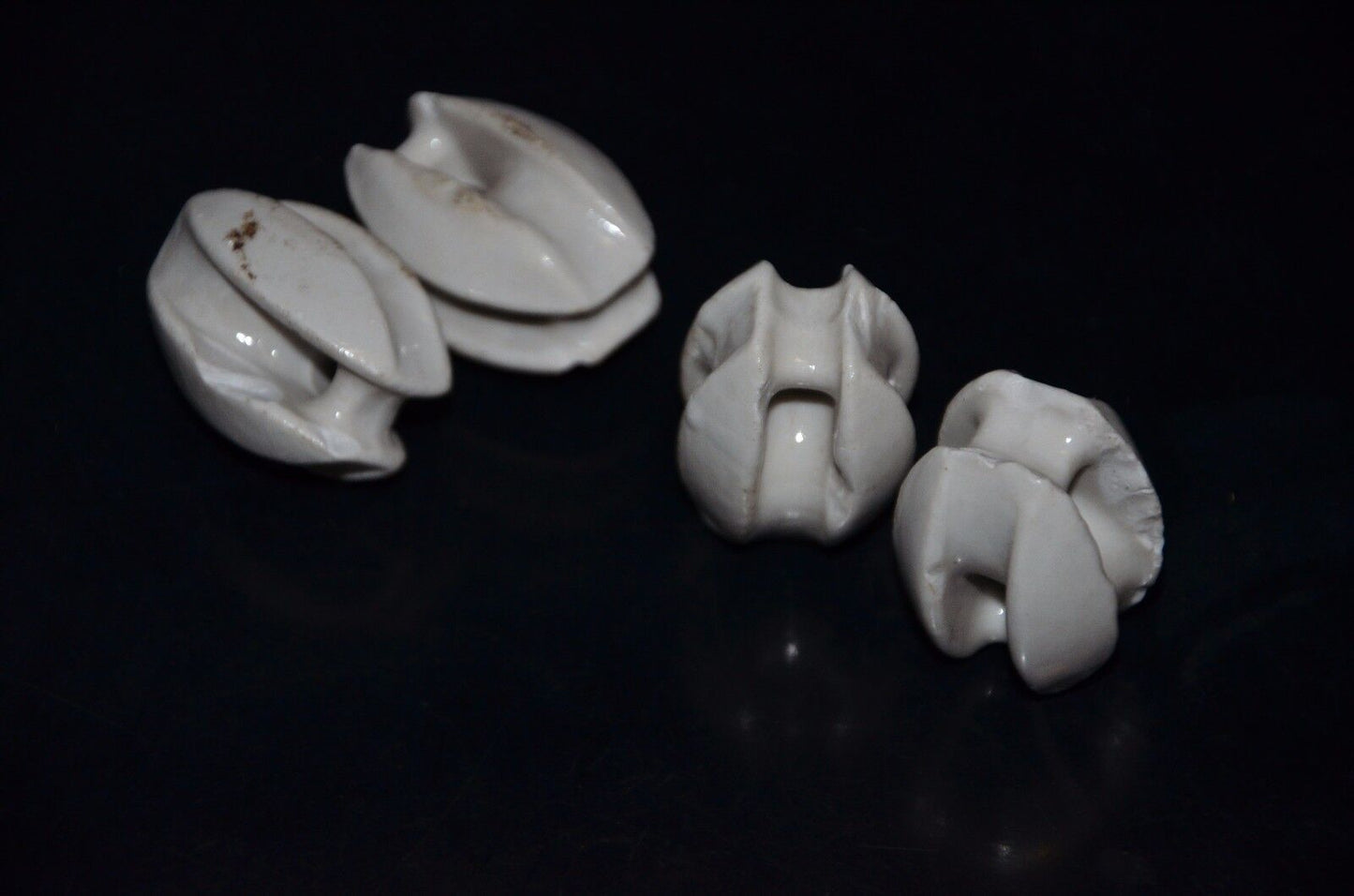 Four (4 pcs) NOS Vintage Ceramic Antenna Insulators for HF SW radio
