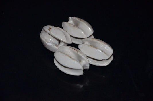 Four (4 pcs) NOS Vintage Ceramic Antenna Insulators for HF SW radio