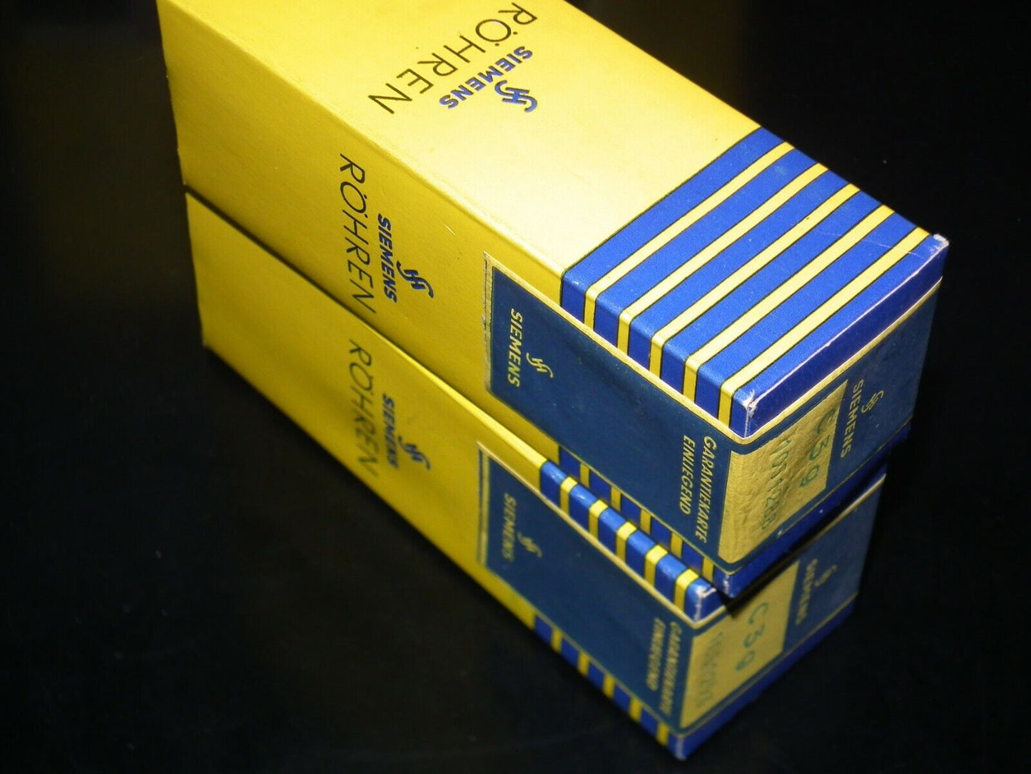 Pair (2) C3g Siemens NOS NIB Unopened The same batch close code numbers Old Type