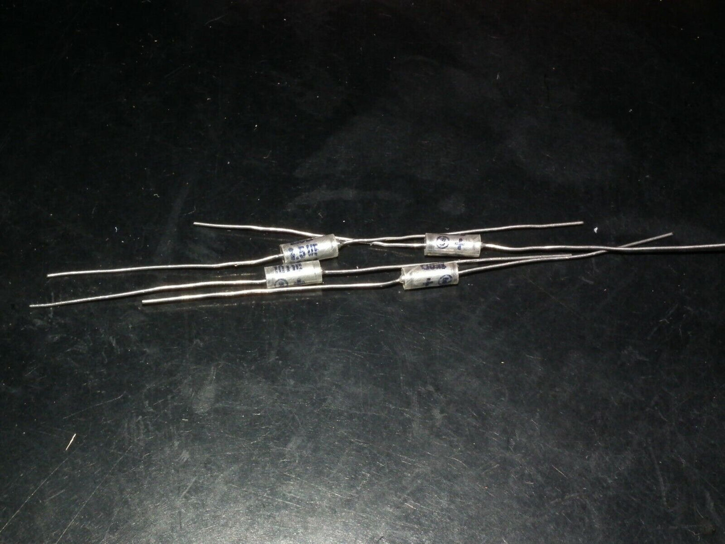 Four vintage NOS 1.5u 10V Sprague 150D Tantalum Capacitor Axial Leads 1500nF 10V
