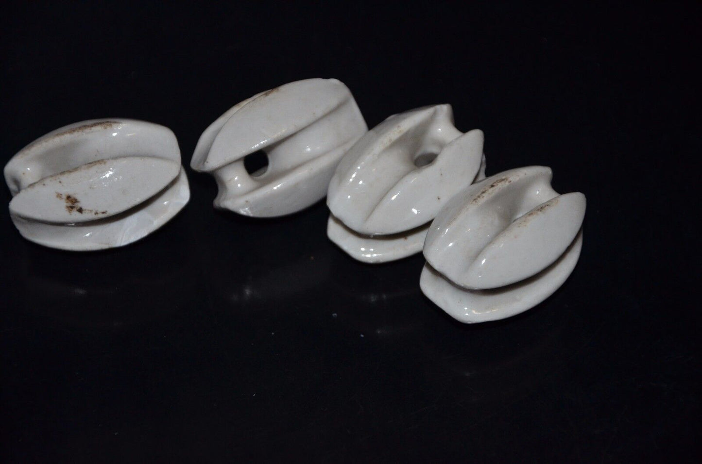 Four (4 pcs) NOS Vintage Ceramic Antenna Insulators for HF SW radio