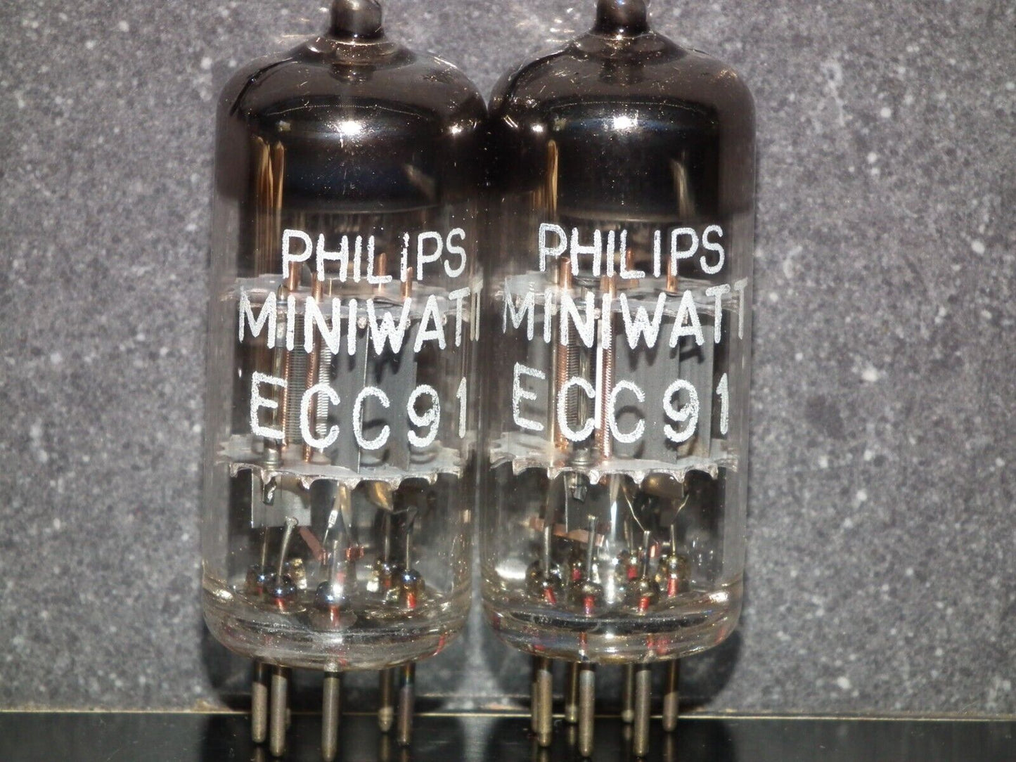 ECC91 Mullard NOS Rebranded Philips Miniwatt 1967