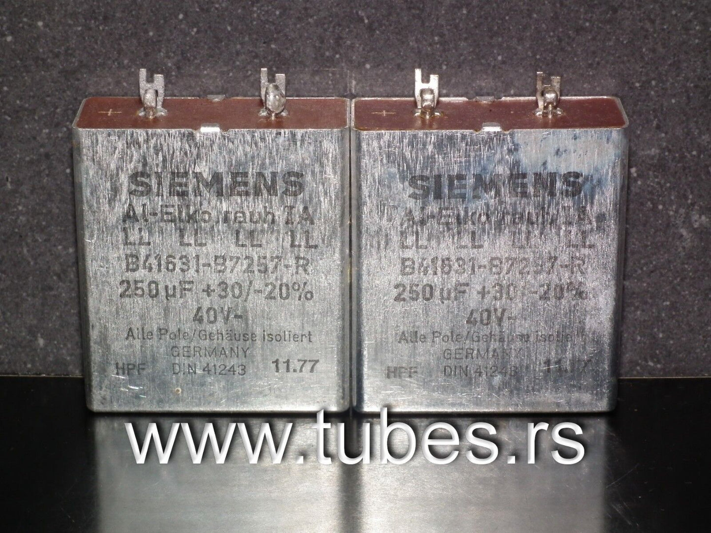 Two vintage Siemens electrolytic capacitors 250uF / 40V Klangfilm, West Germany