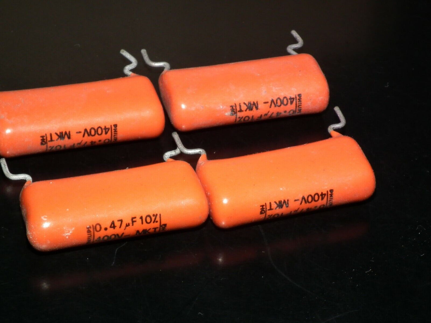 Four (4psc) vintage NOS MKT capacitors 470nF 400V Philips Metallized Polyester