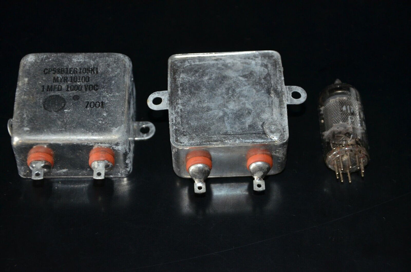 NOS WEST CAP SPRAGUE PIO hermetically sealed capacitor 1u 1000V CP53B1EG105K1