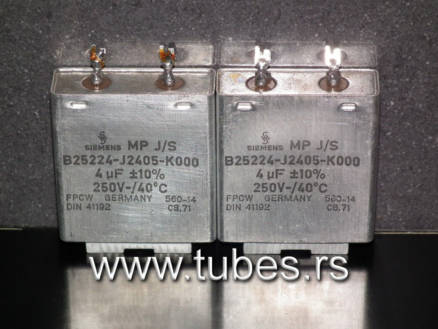 Two vintage Siemens PIO capacitors 4.0 uF / 250V Klangfilm tube audio