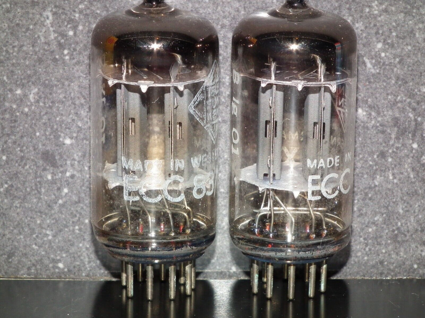 Matched Pair 12AX7 Telefunken ECC83 Tested 85/100% Smooth Anodes DB Berlin Codes
