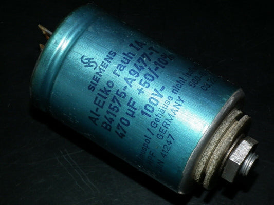 One vintage Siemens capacitor 470u 100V 470mfd Elko Rauh Made in West Germany 70