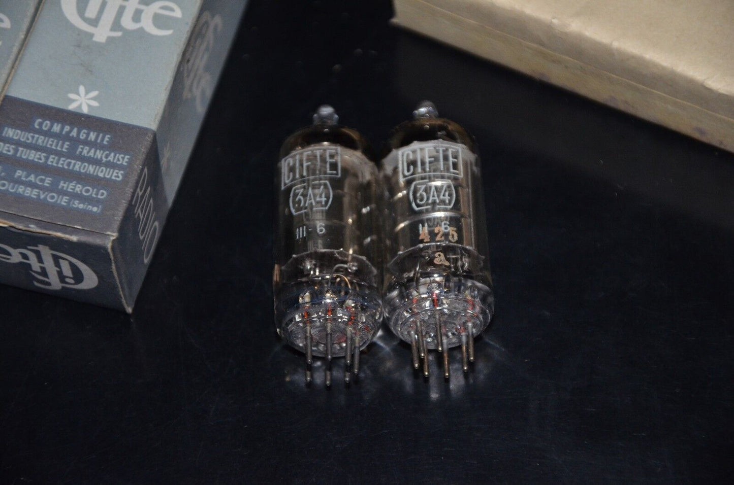 3A4 CIFTE DL93 - NOS NIB platinum matched pair (2 tubes) RARE SQUARE GETTER