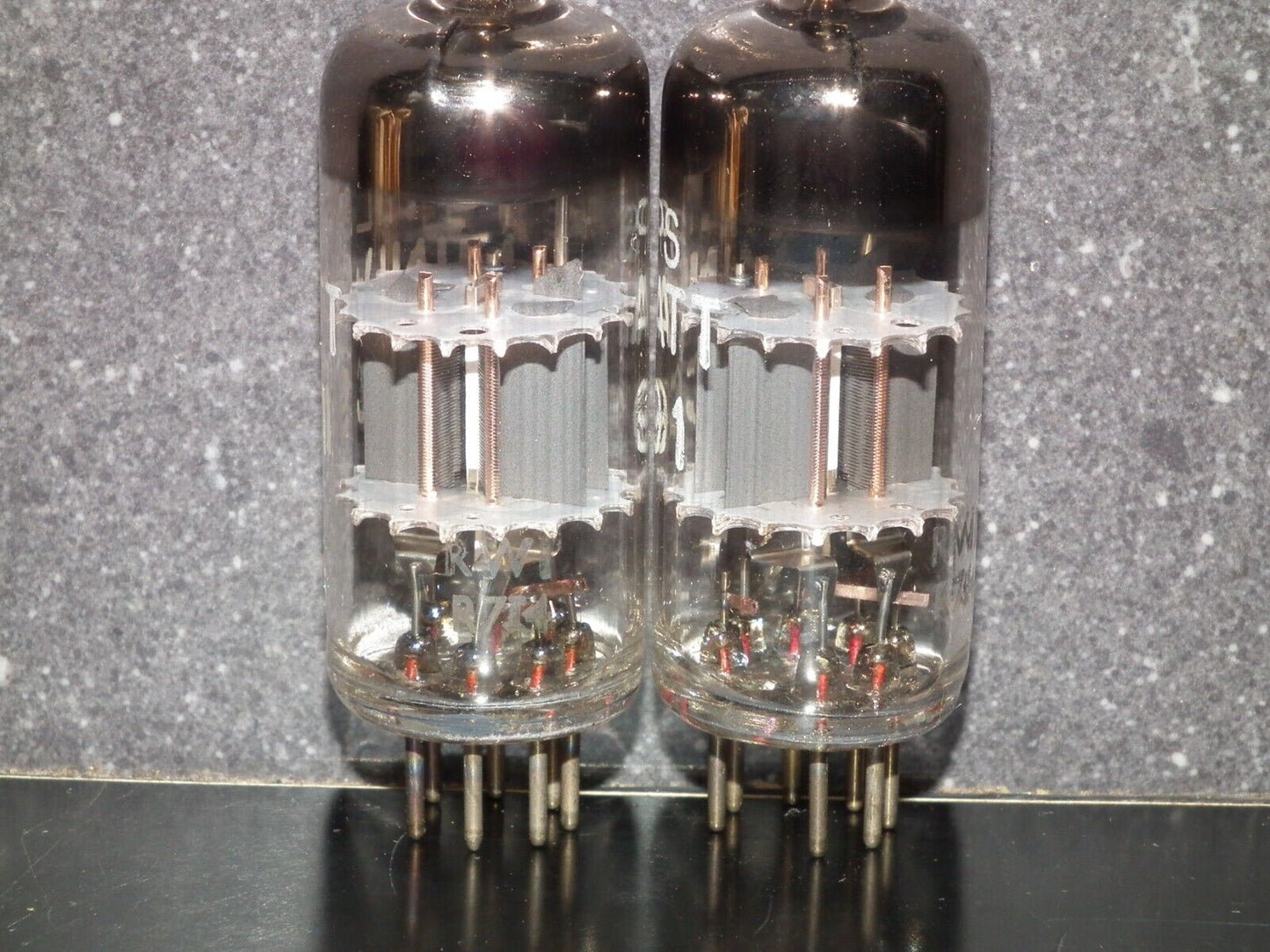 ECC91 Mullard NOS Rebranded Philips Miniwatt 1967