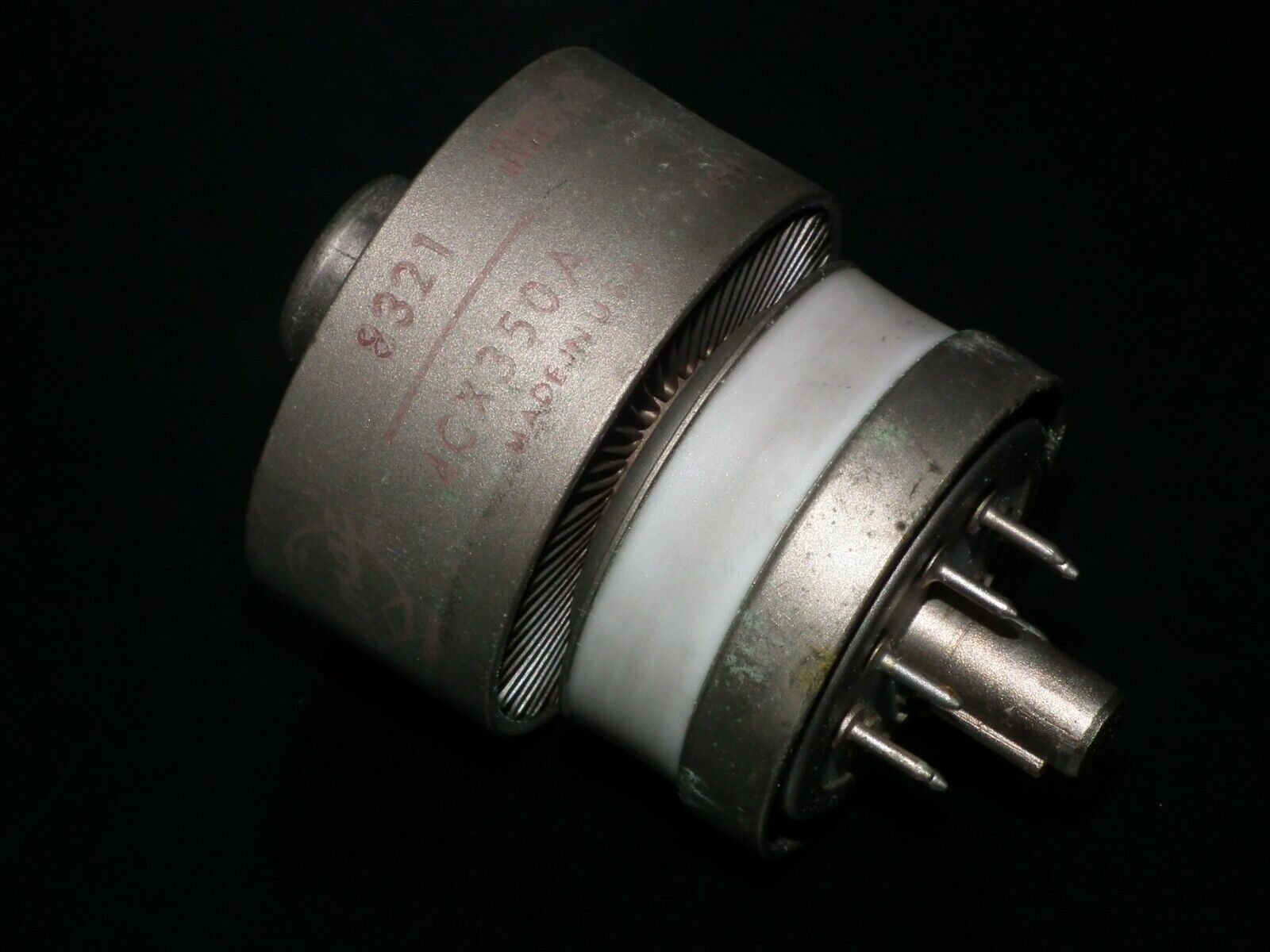 1 x TUBE ECC86 / 6GM8. PRODUCTION PHILIPS DES ANNÉES 1960. NOS / NEUF 1 x TUBE ECC86 / 6GM8. PRODUCTION PHILIPS DES ANNÉES 1960. NOS / NEUF