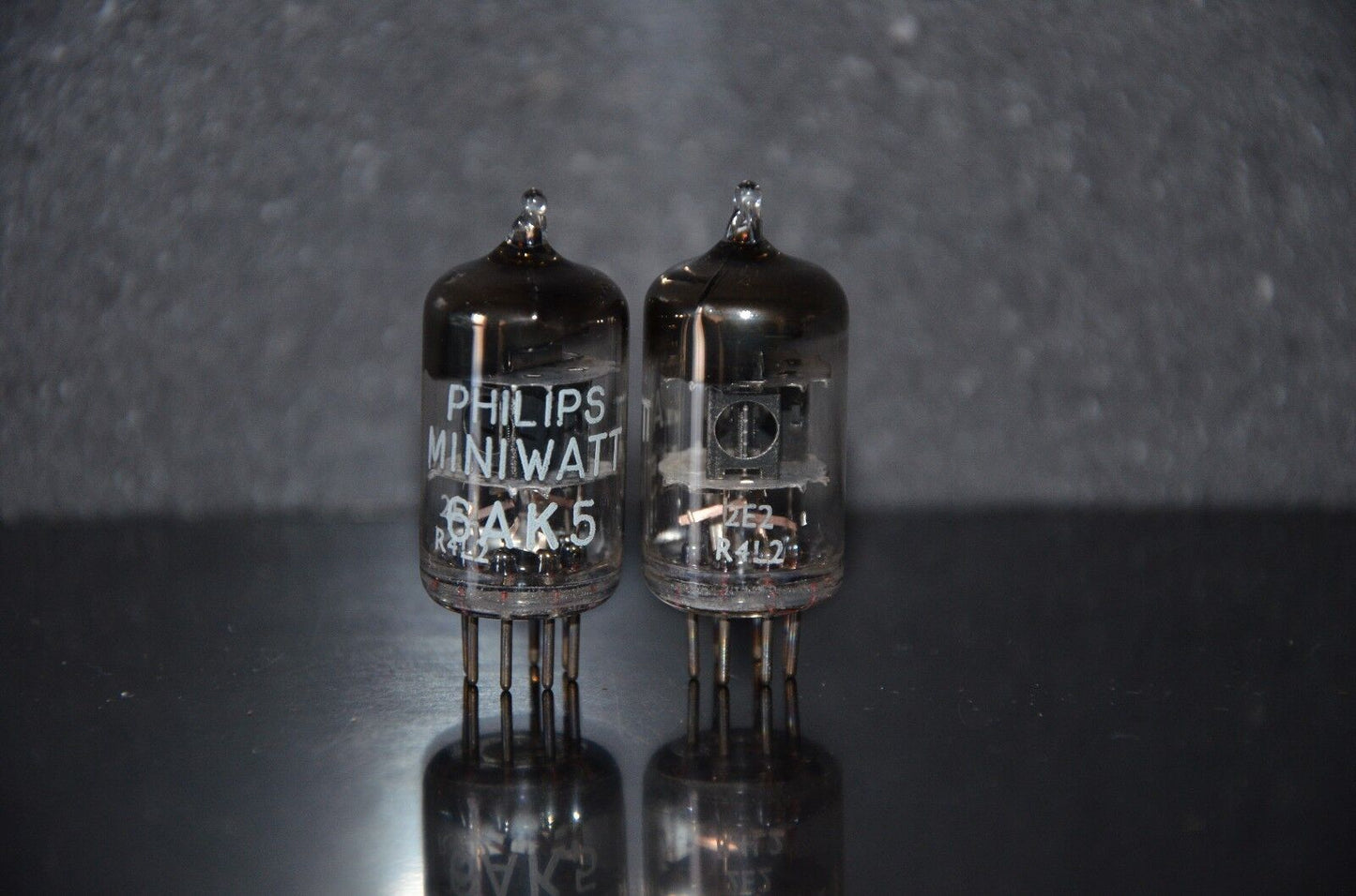 Matched Pair 5654 6AK5W EF95 Mullard D getter rebranded Philips Yaqin Little Dot