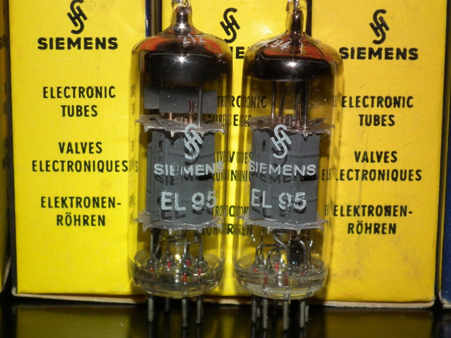 EL95 6DL5 Siemens & Halske Munich platinum matched pair (2 tubes) NOS NIB