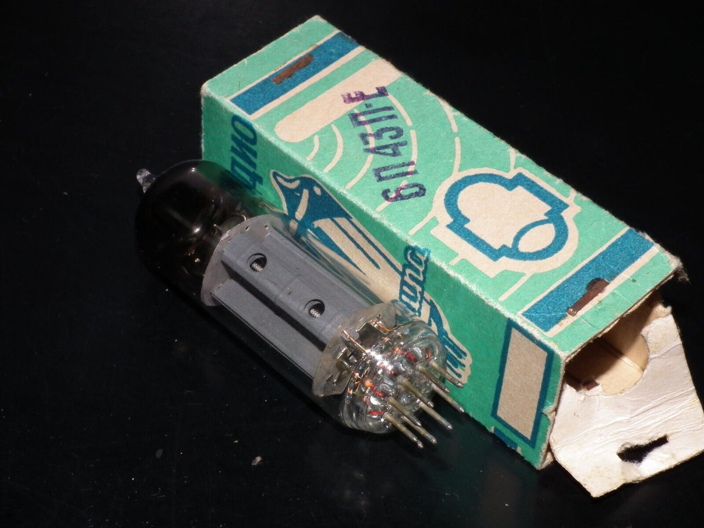 One (1 pcs) 6P43P-E Reflektor ( EL86 6CW5 )  NOS tube audio pentode
