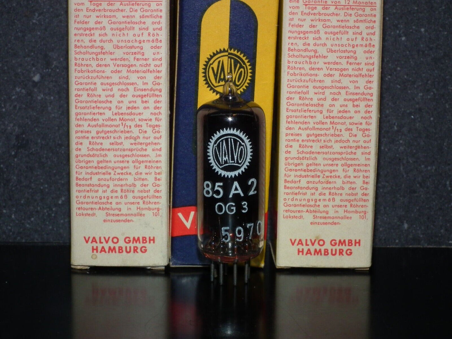 85A2 Valvo 0G3 OG3 NOS NIB Old Type