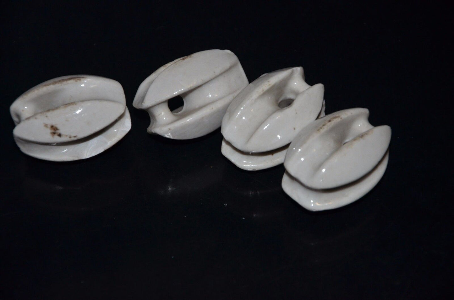 Four (4 pcs) NOS Vintage Ceramic Antenna Insulators for HF SW radio