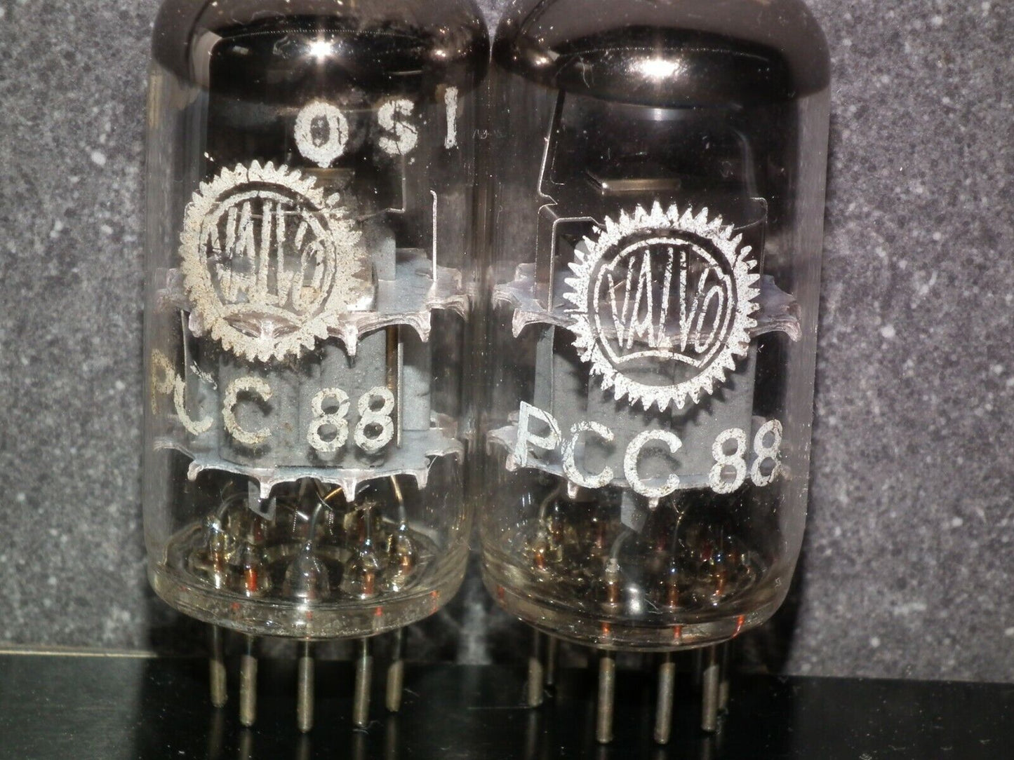 Matched pair PCC88 Valvo 7DJ8 GRAY SHIELD DUAL STAGE GETTER Used tested OK