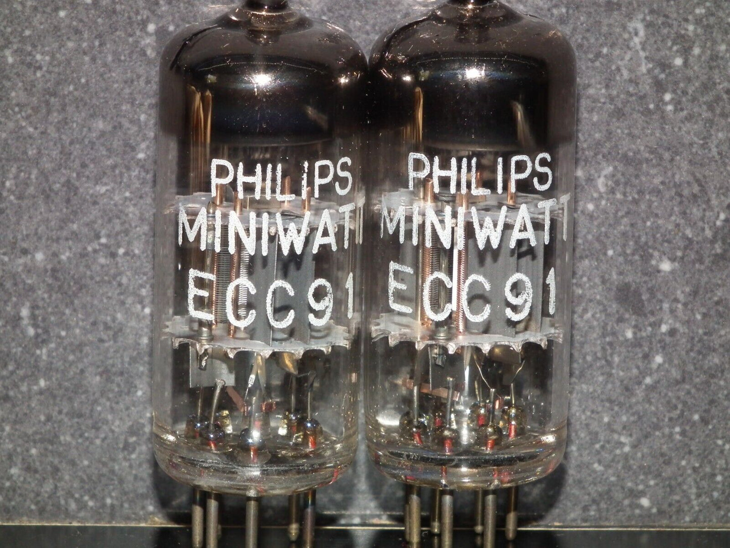 ECC91 Mullard NOS Rebranded Philips Miniwatt 1967