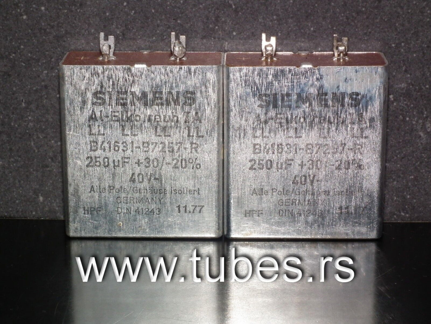 Two vintage Siemens electrolytic capacitors 250uF / 40V Klangfilm, West Germany