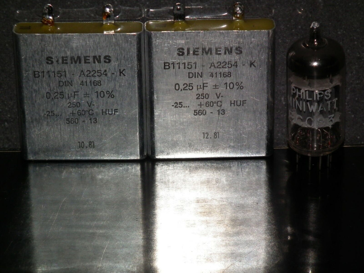 Two vintage Siemens PIO capacitors 0.25 uF / 250V Klangfilm tube audio 0.25 mfd
