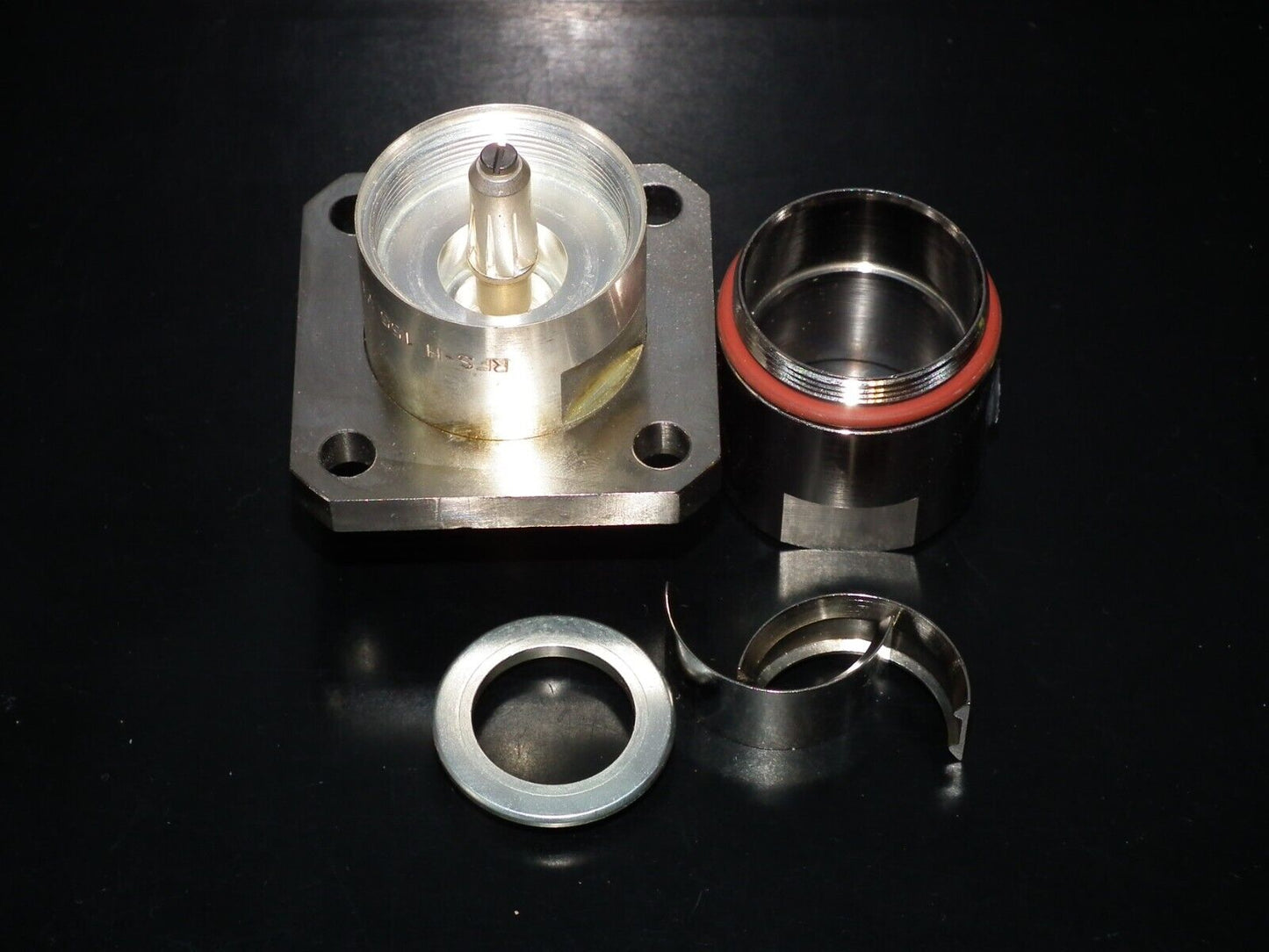 SPINNER FEMALE CONNECTOR BN 73 31 07 West Germany 70s BN733107