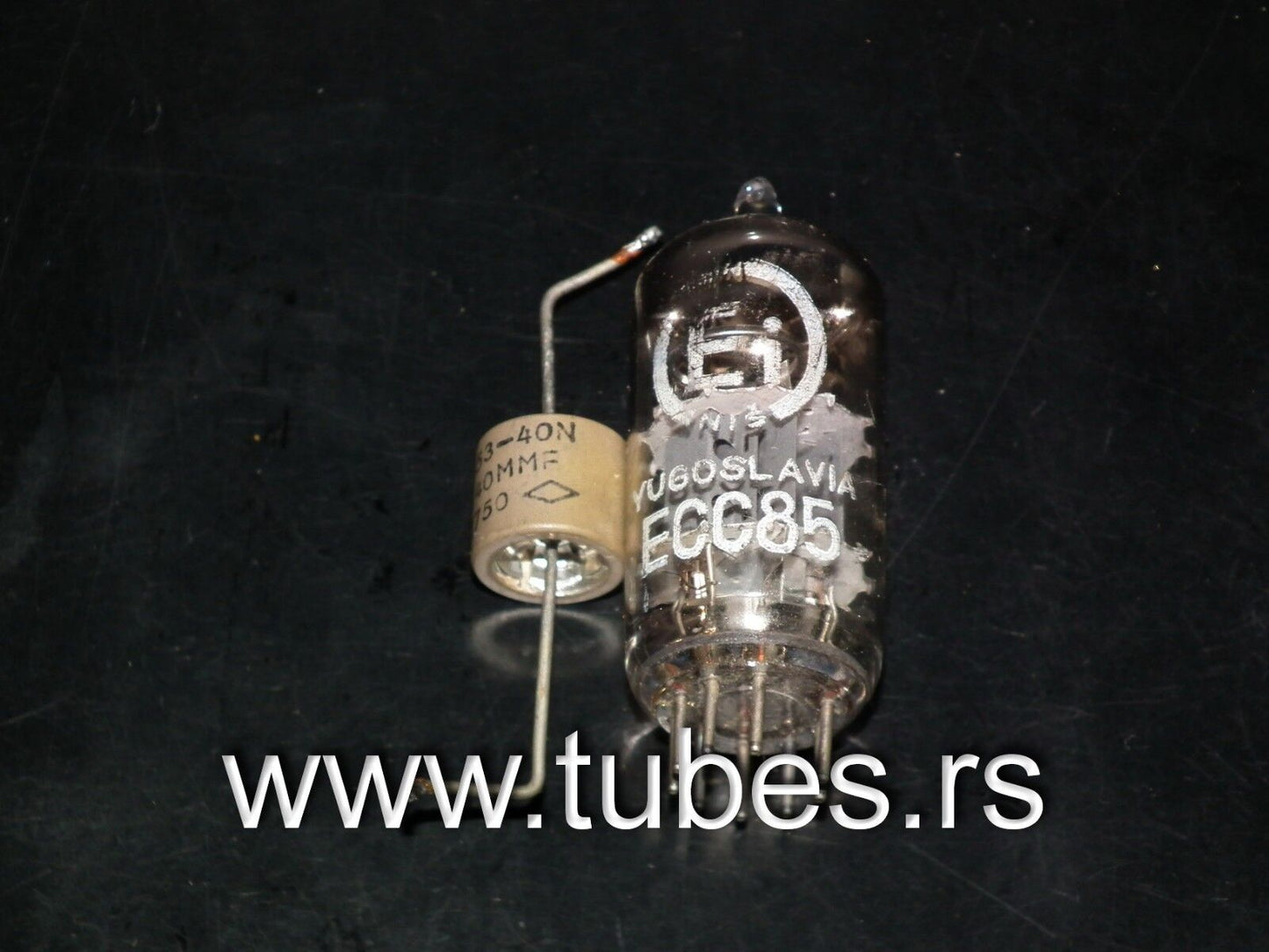 RF ceramic doorknob HV capacitor CRL853 40pF 5000V N750 Used, tested one pcs (1)