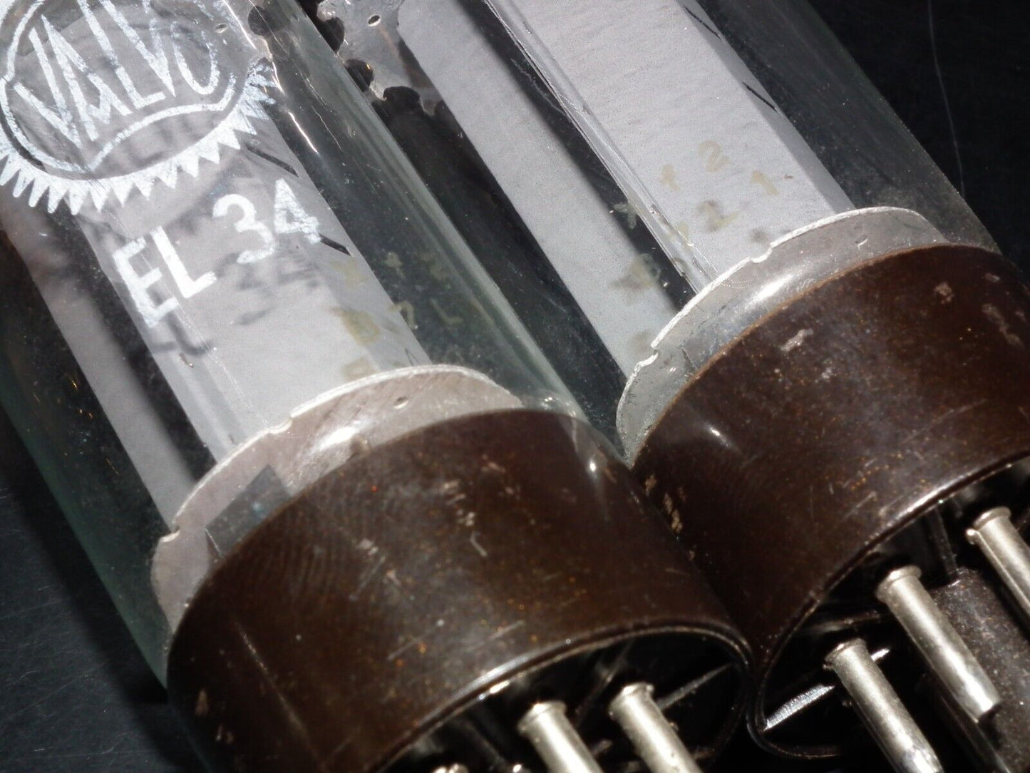 EL34 6CA7 Mullard Xf2 OO  Getter Welded Anodes Platinum Matched Pair 80/100%