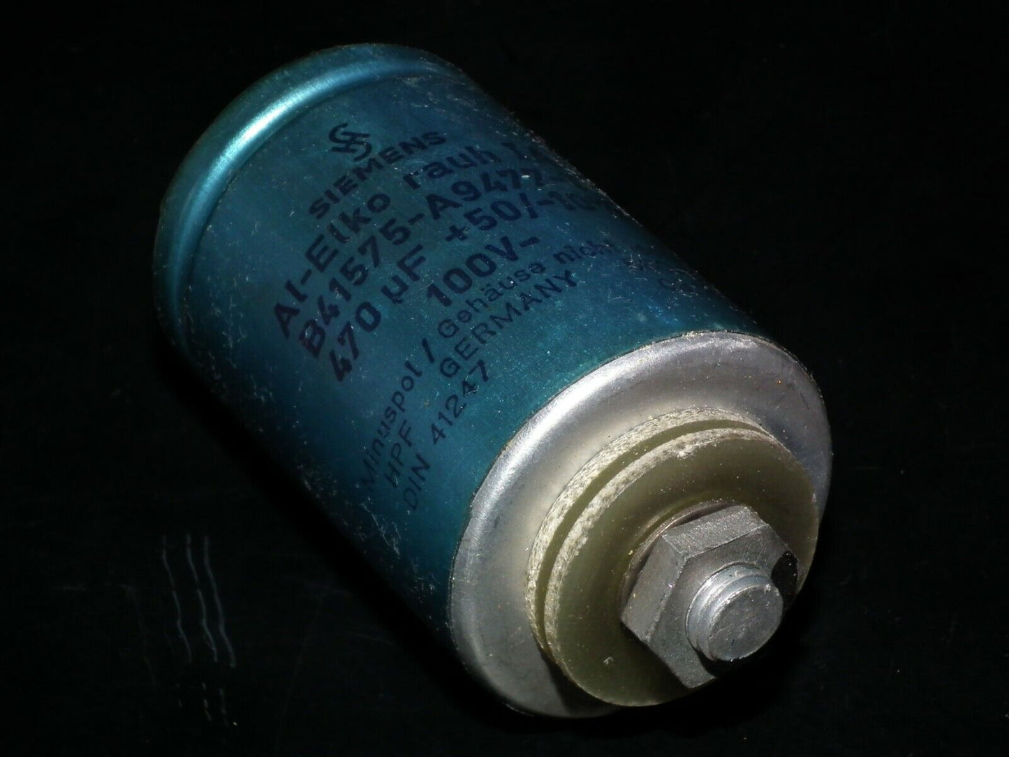 One vintage Siemens capacitor 470u 100V 470mfd Elko Rauh Made in West Germany 70