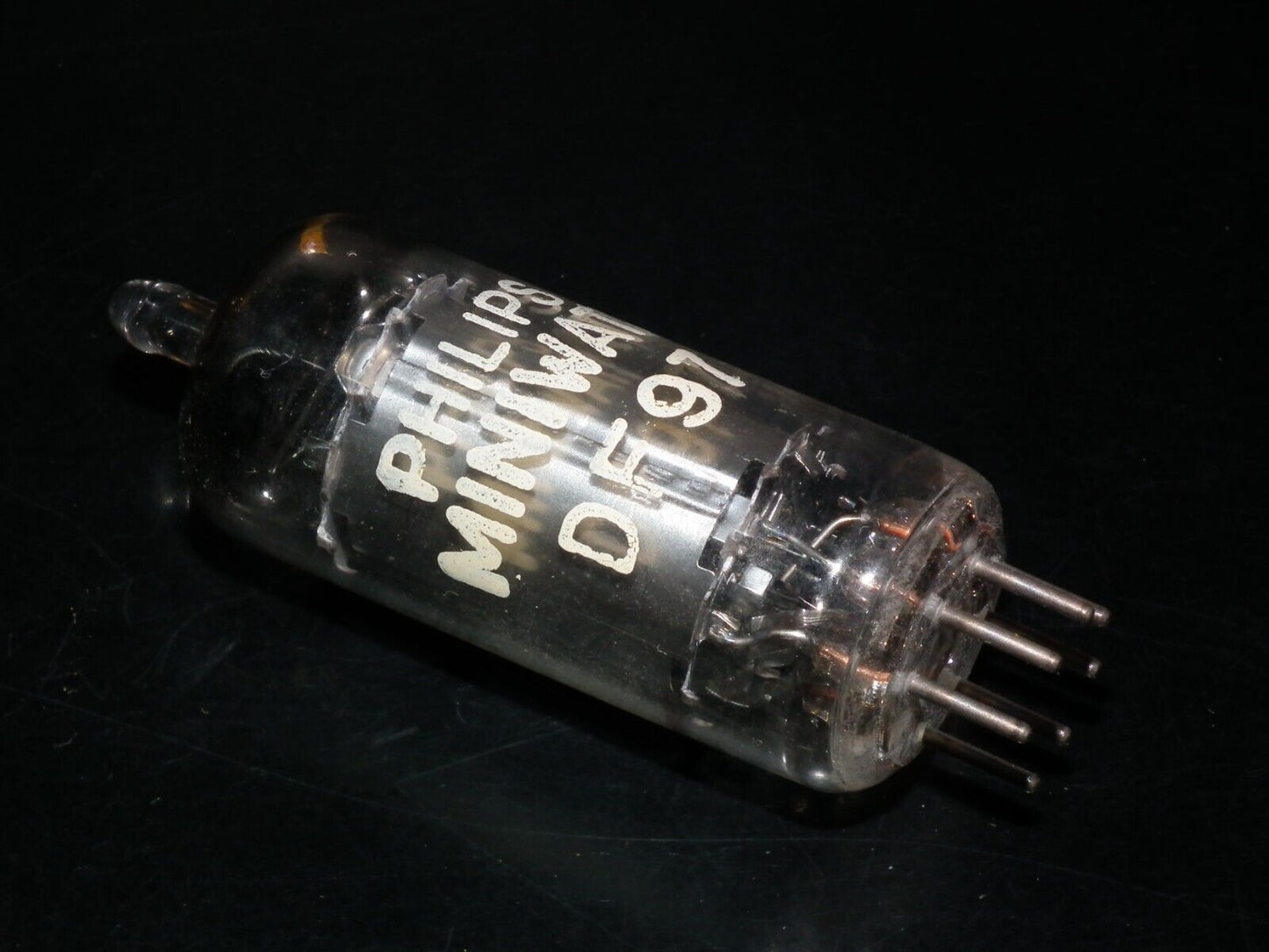 One (1 pcs) DF97 Philips NOS NIB Square Getter