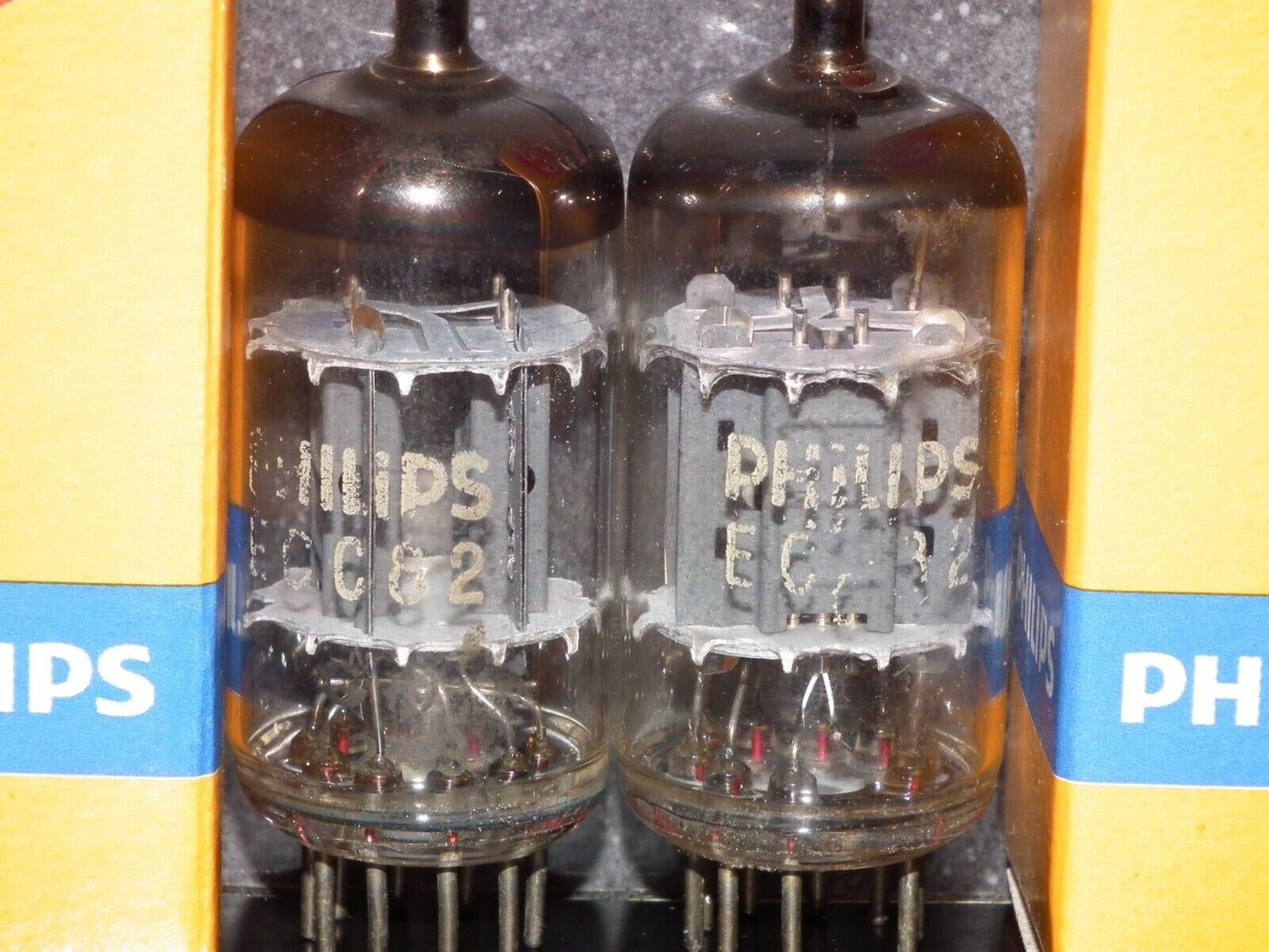 ECC82 12AU7 Philips Heerlen Delta codes Used tested NOS 100% Matched Pair