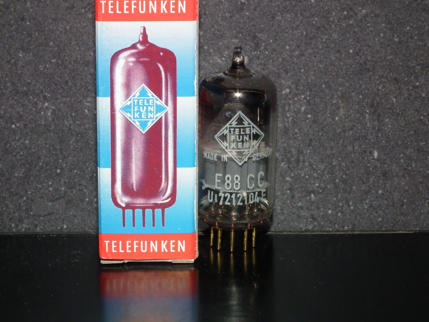 E88CC Telefunken 6922 Tested NOS 130% Balanced Diamond Bottom Ulm West Germany