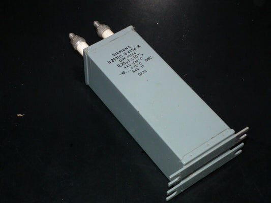 One vintage Siemens PIO capacitor 0.25u 4kV Klangfilm Made in West Germany 1975