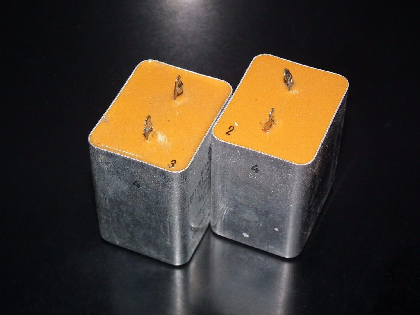 Two vintage Siemens PIO capacitors 4 uF 160V Klangfilm Made in Germany 1971 4mfd