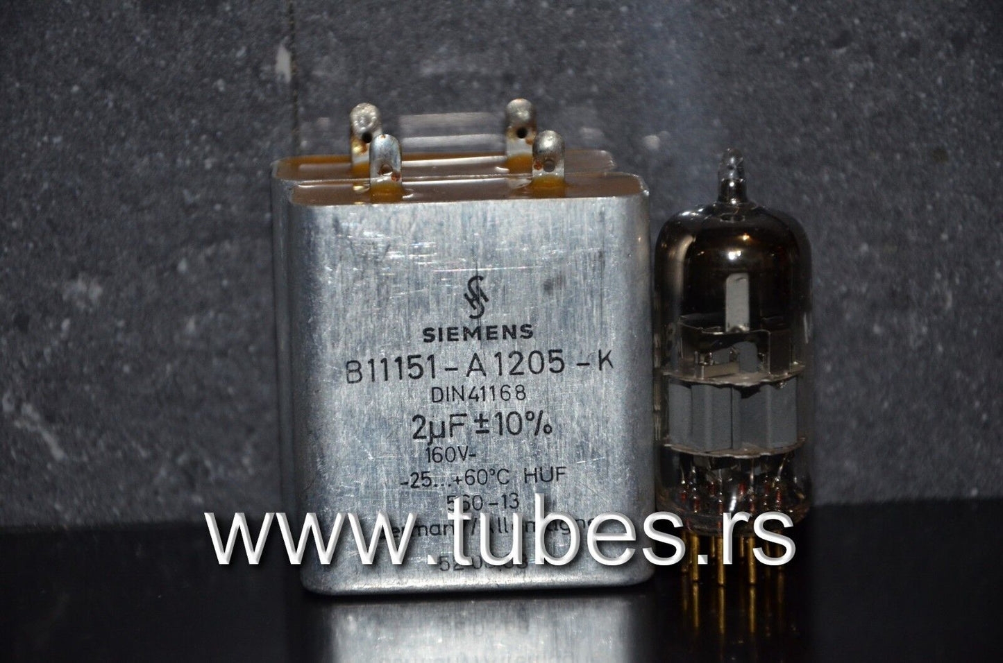 Two vintage Siemens PIO capacitors 2 uF 160V Klangfilm Made in Germany 2mfd 160V