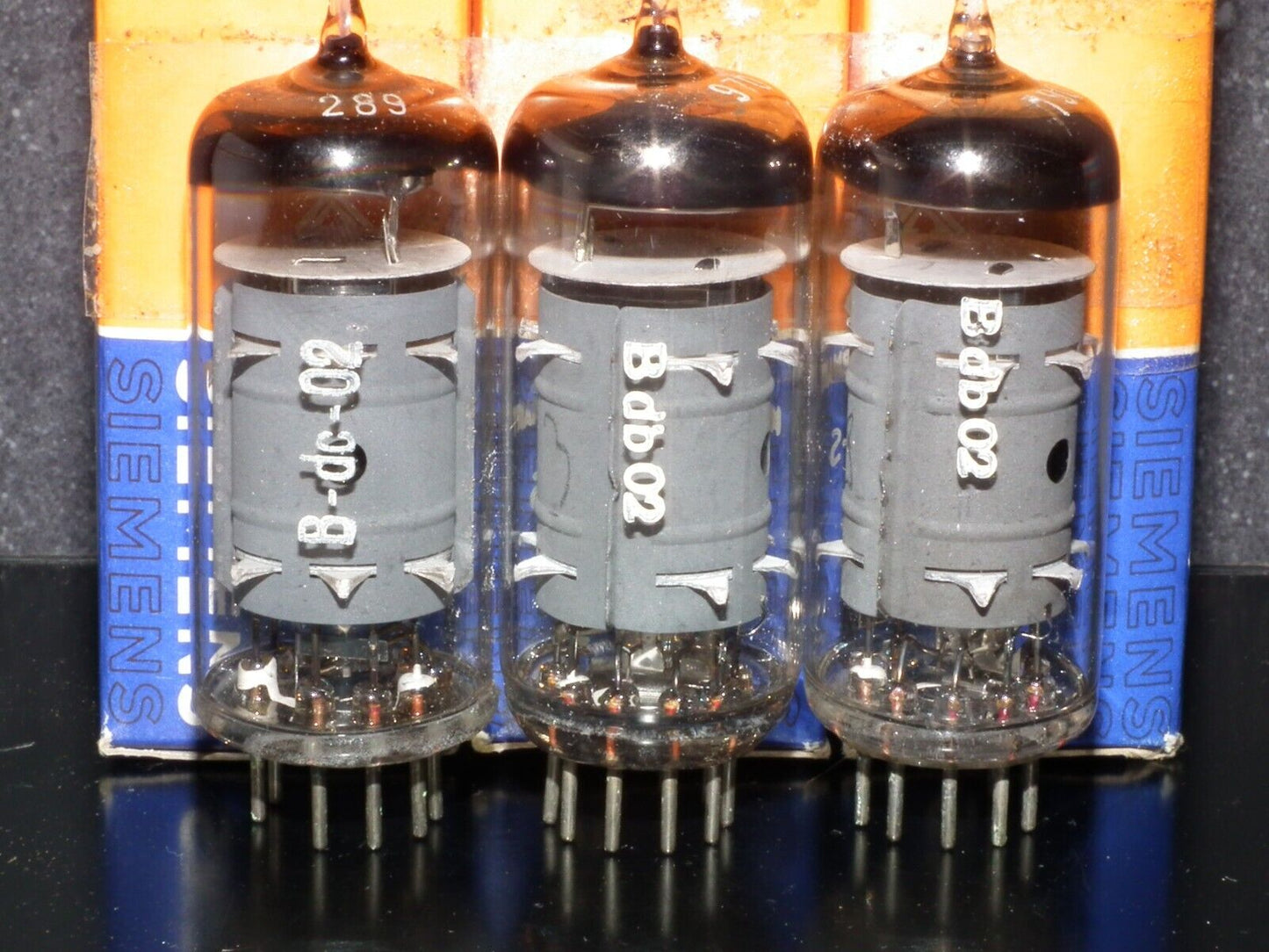 Telefunken EF804S NOS NIB Microphone pentode, low noise, no microphonics Siemens