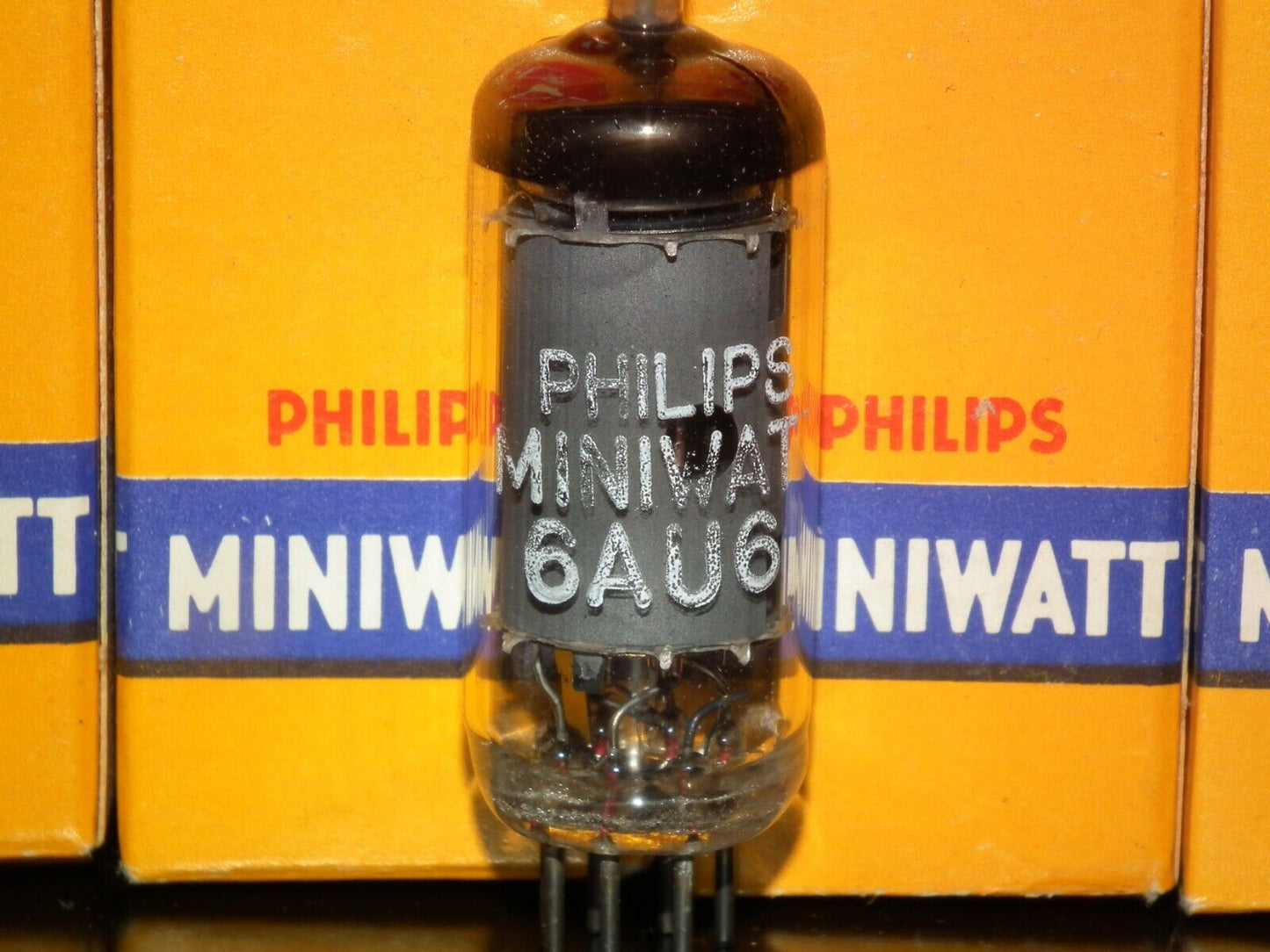 EF94 6AU6 Mullard Blackburn tube plant 1963, rebranded Philips Low Noise Tested