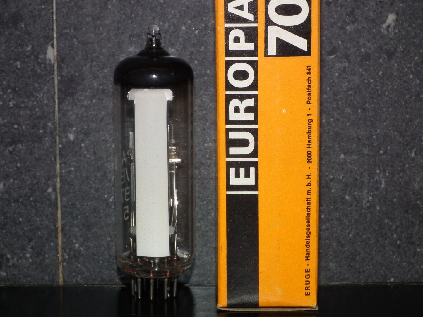 EM87 Valvo Hamburg Germany tuning eye tube Indicator NOS NIB EUROPA70