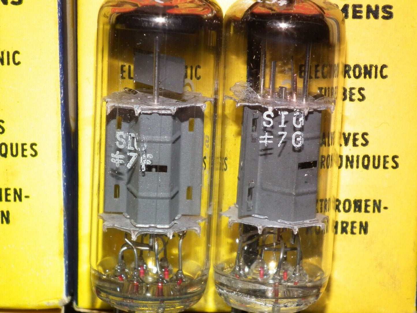 EL95 6DL5 Siemens & Halske Munich platinum matched pair (2 tubes) NOS NIB