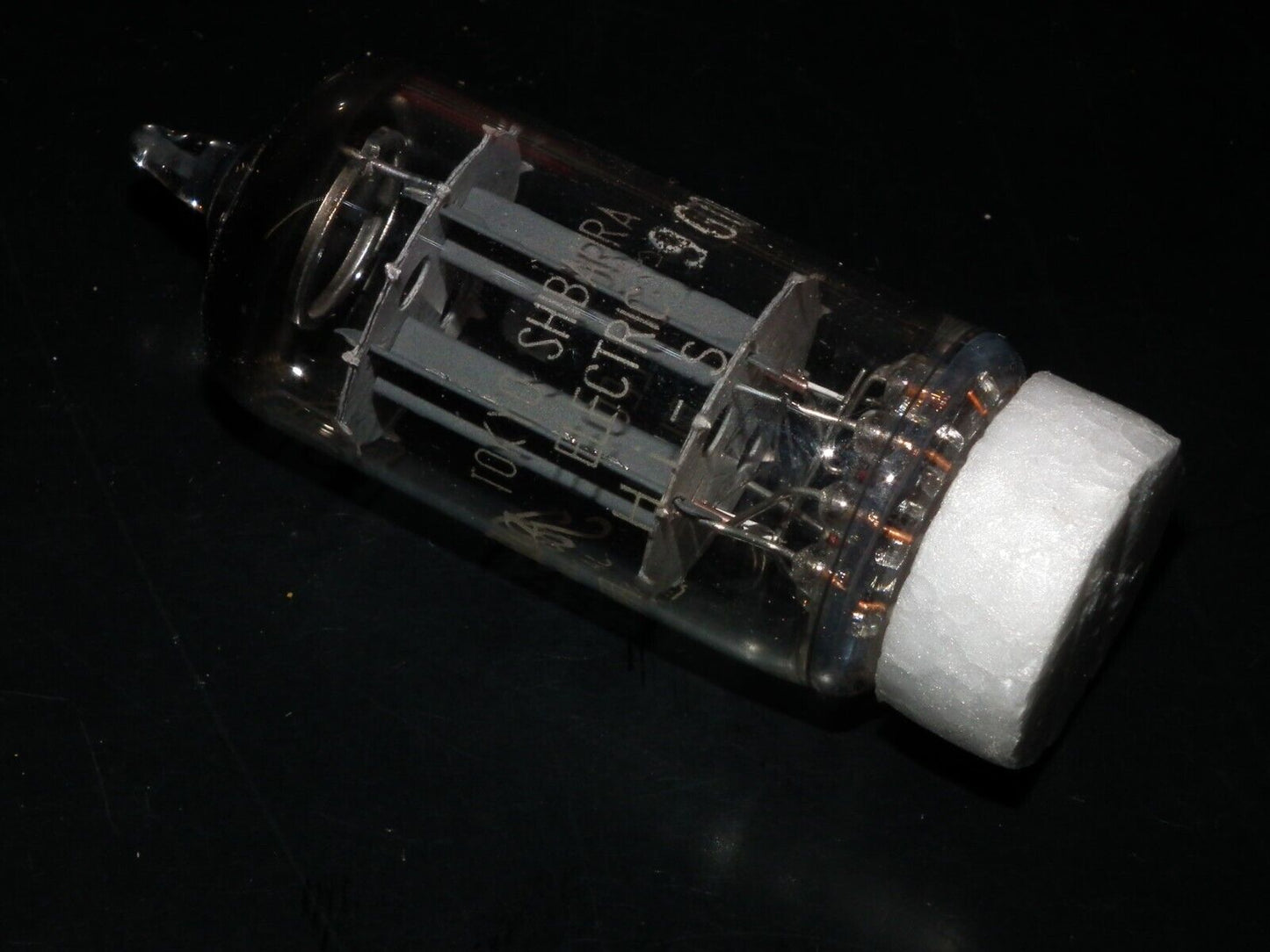 One (1 pcs) ECC82 12AU7 Toshiba Japan, NOS NIB Made back in 60s RARE LONG ANODES