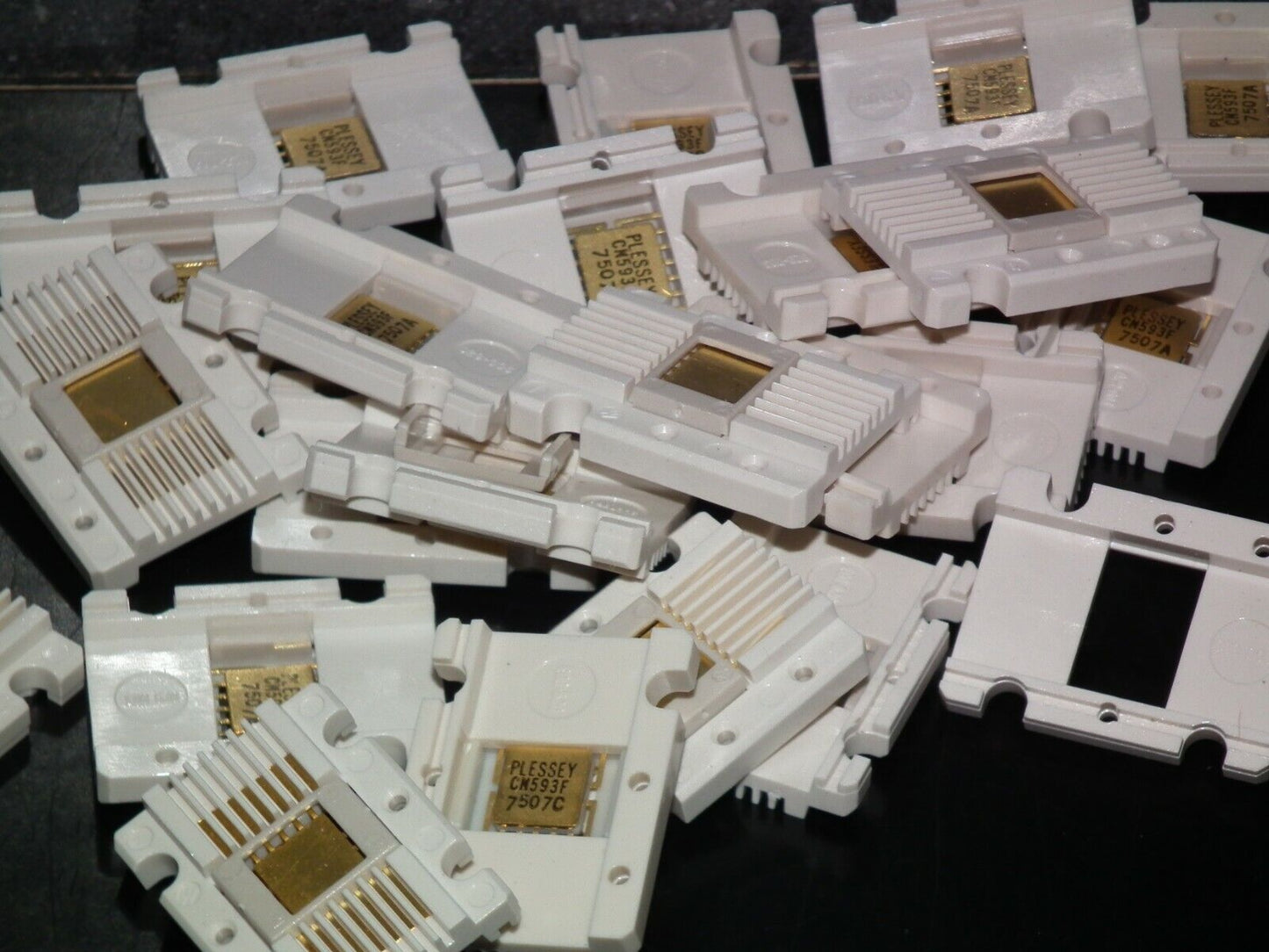 Plessey CN593F Integrated Circuit NOS - NEW Clansman PRC-320 RT320