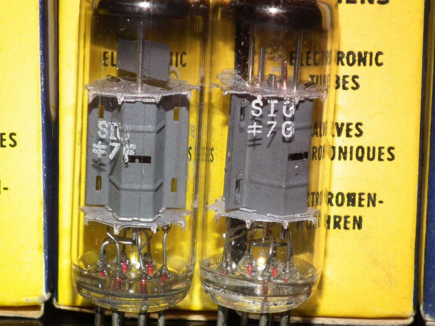 EL95 6DL5 Siemens & Halske Munich platinum matched pair (2 tubes) NOS NIB