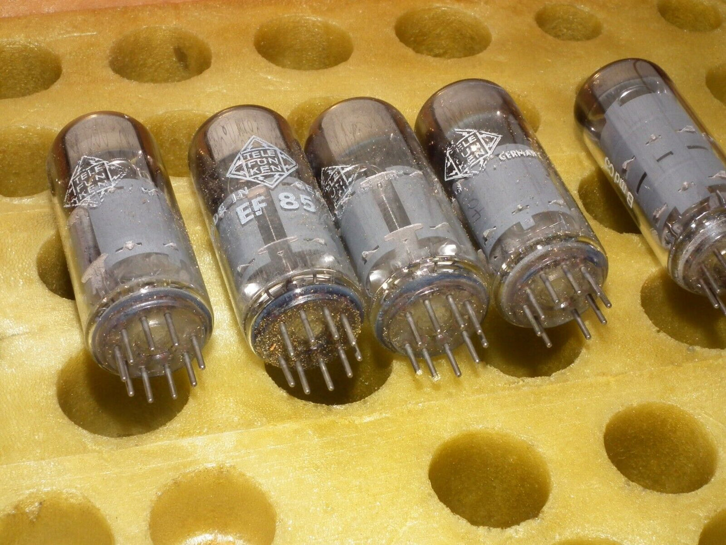 NOS EF80 Telefunken Diamond Bottom Made in West Germany