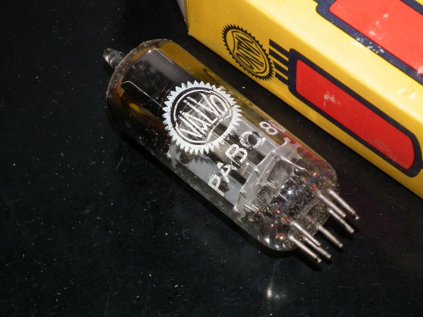 PABC80 Valvo Siemens Telefunken Tungsram Tesla 9AK8 NOS NIB