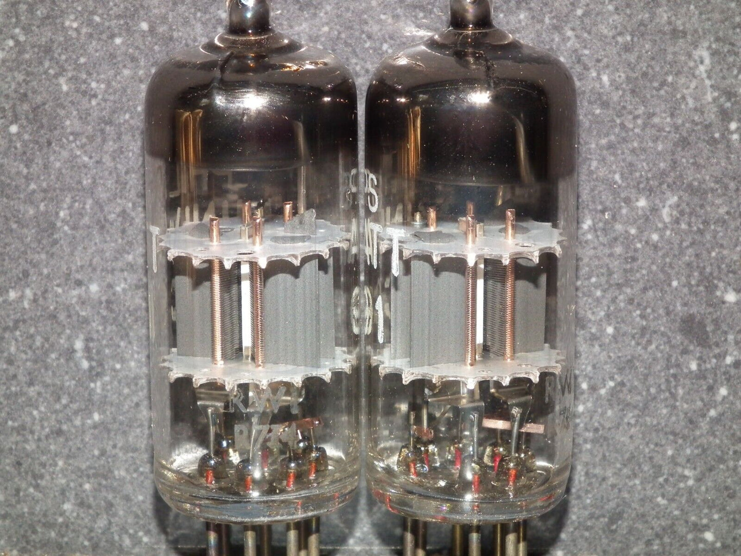 ECC91 Mullard NOS Rebranded Philips Miniwatt 1967