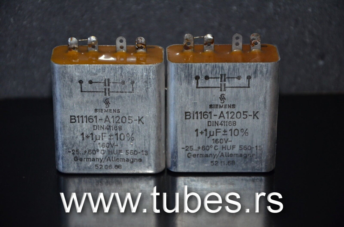 Two vintage Siemens PIO capacitors 1 uF + 1 uF 160V Klangfilm tube audio 1+1mfd