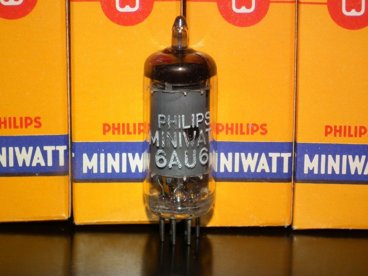 EF94 6AU6 Mullard Blackburn tube plant 1963, rebranded Philips Low Noise Tested