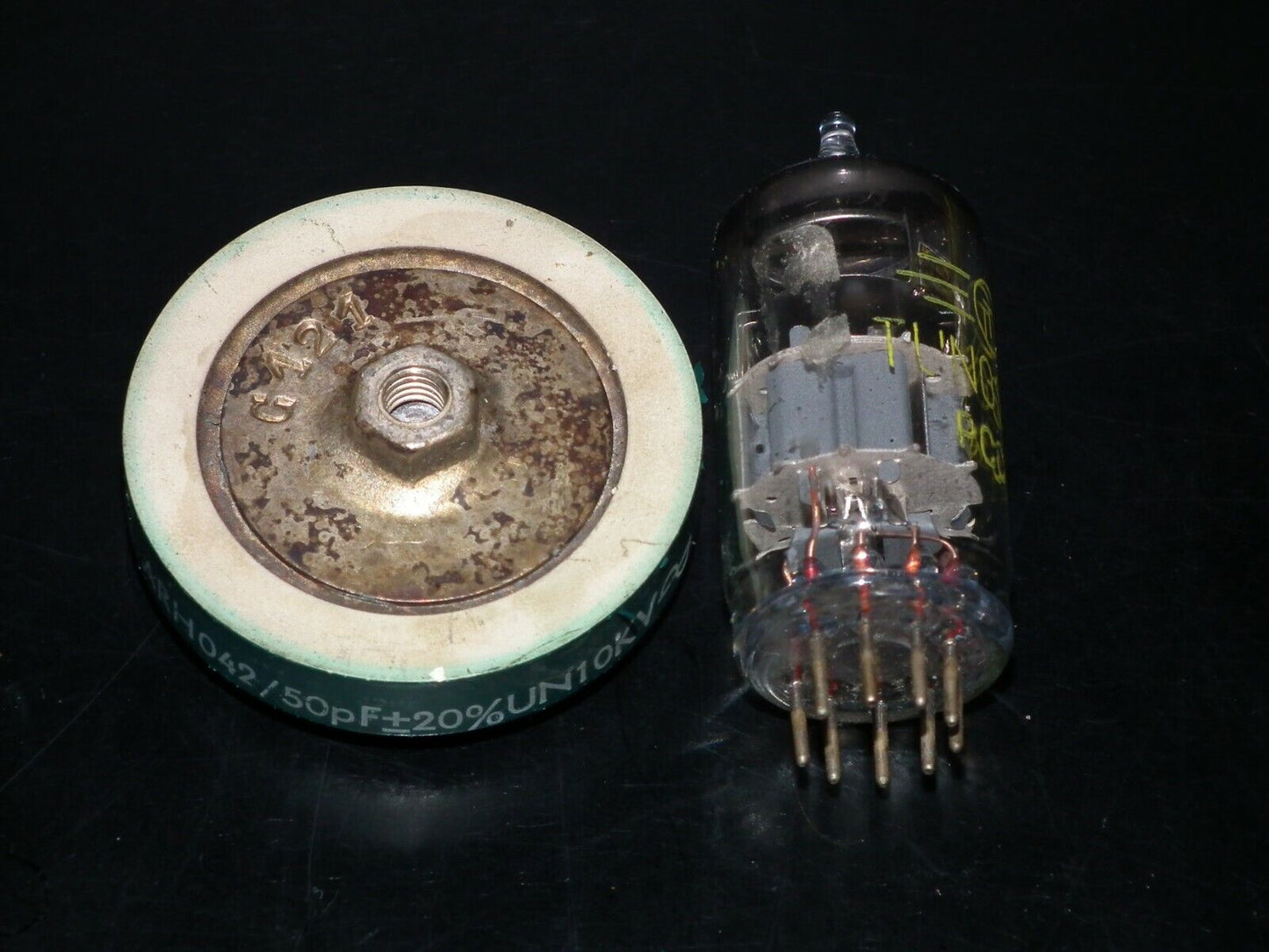 LCC France 50pF 10KV doorknob capacitor for professional broadcast Used Tested