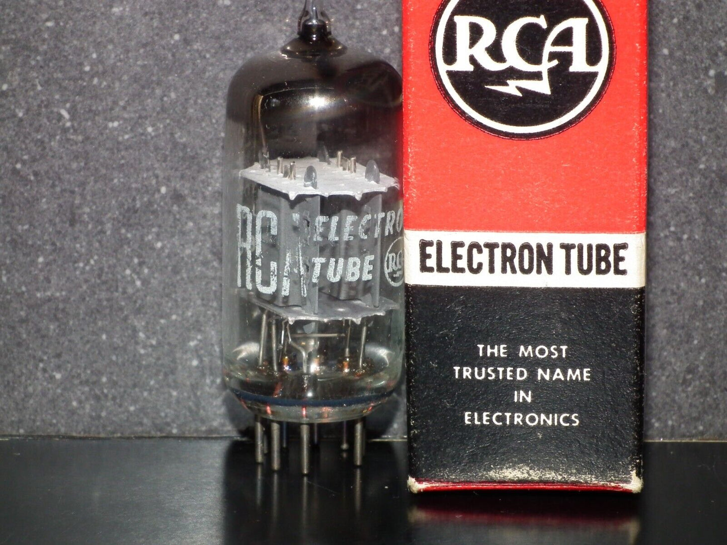 12AX7A RCA ECC83 7025 NOS NIB USA 60s Tested 100% Balanced sections